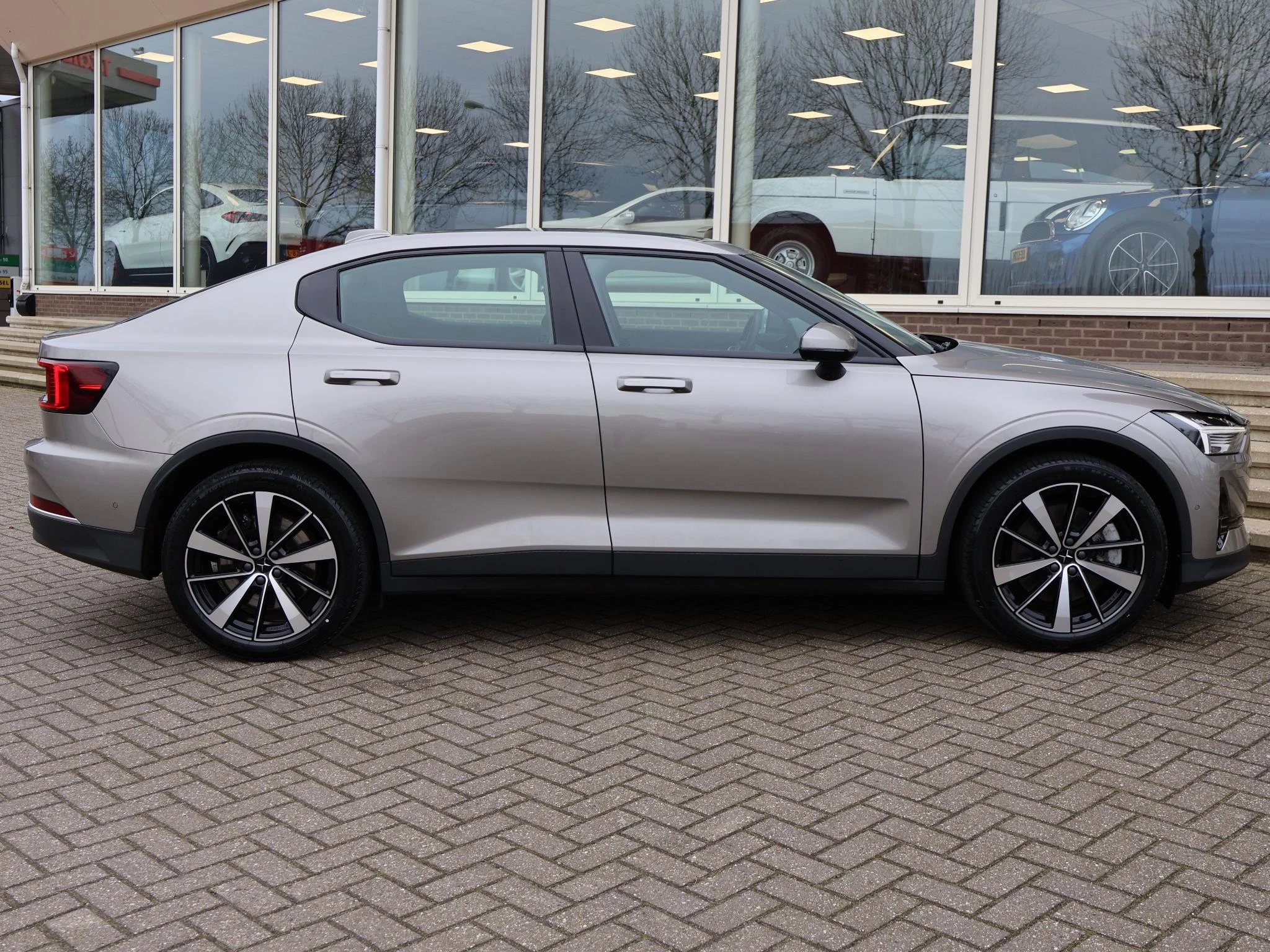 Hoofdafbeelding Polestar 2