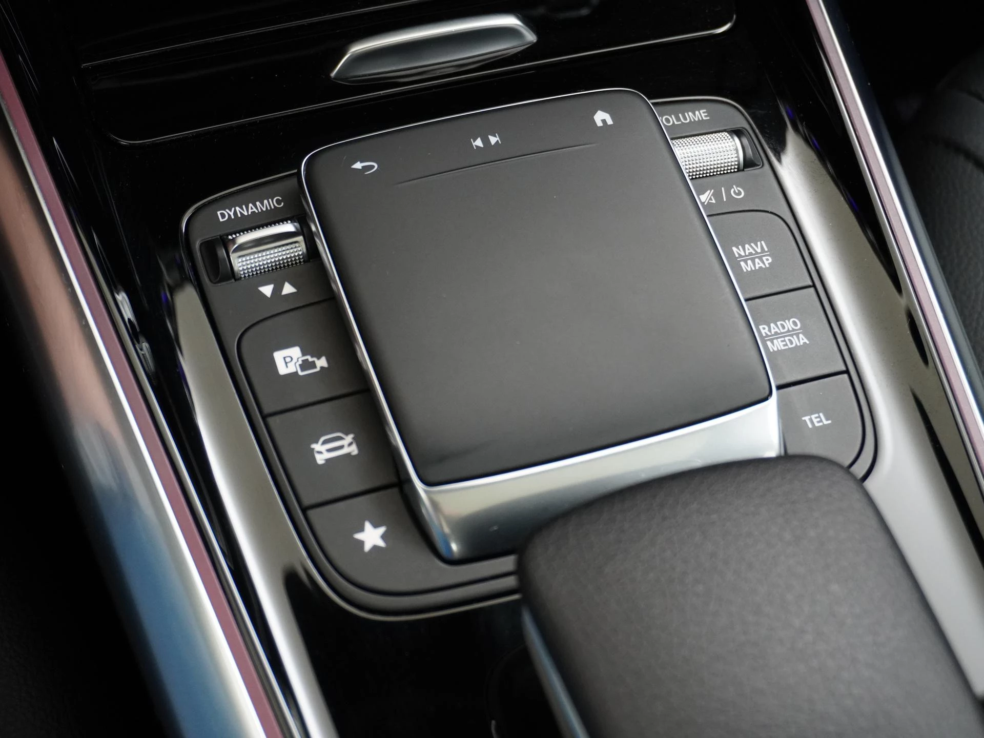 Hoofdafbeelding Mercedes-Benz EQA