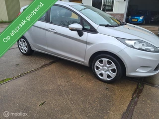 Ford Fiesta 1.25 Limited bj 2012..slechts 143249 km ..nap
