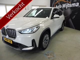 BMW iX1 xDrive30 Launch Edition 67 kWh SOH 93.9% Camera | LED | LMV 17" | Keyless | NL auto | 1e eig.