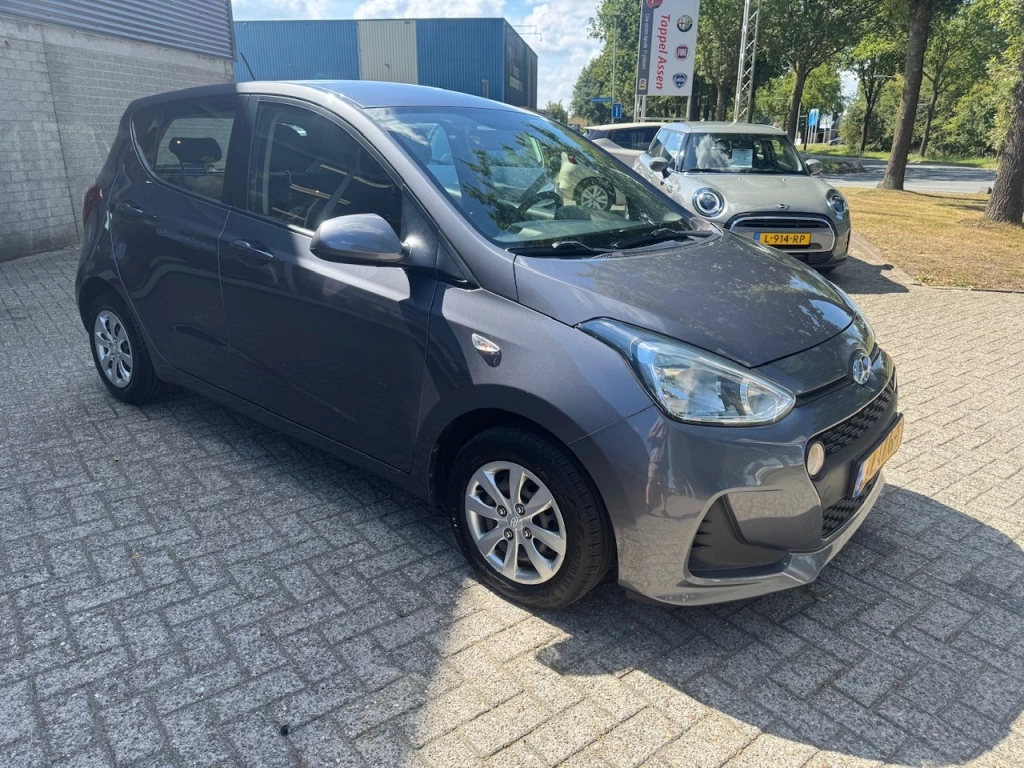 Hoofdafbeelding Hyundai i10