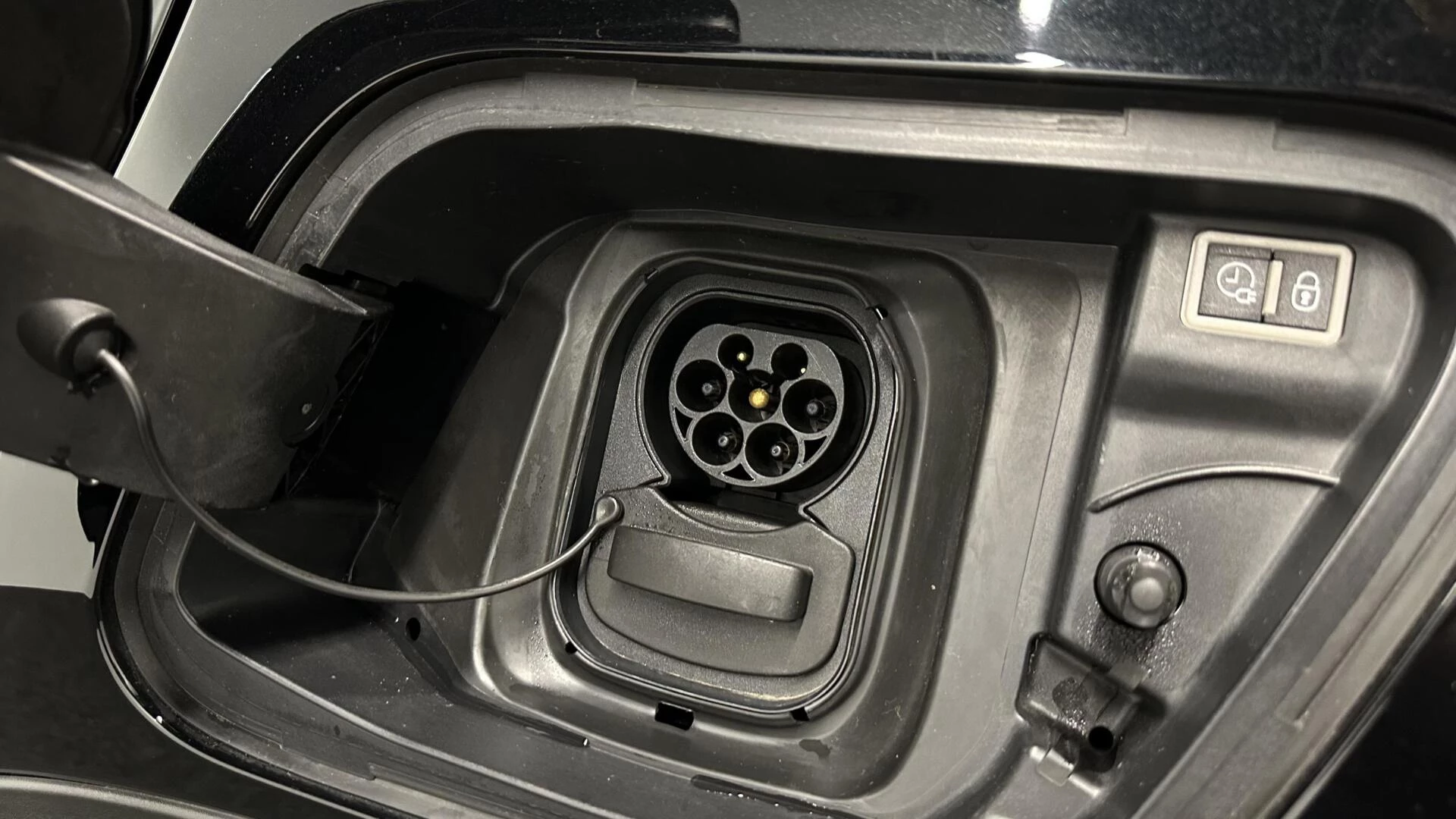 Hoofdafbeelding Peugeot e-2008