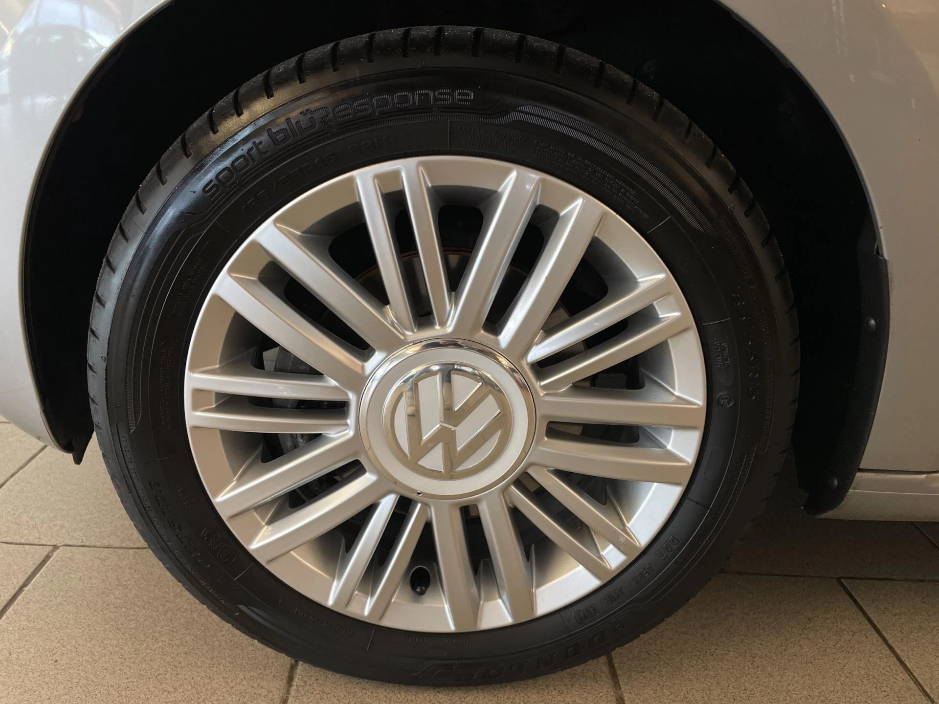 Hoofdafbeelding Volkswagen up!