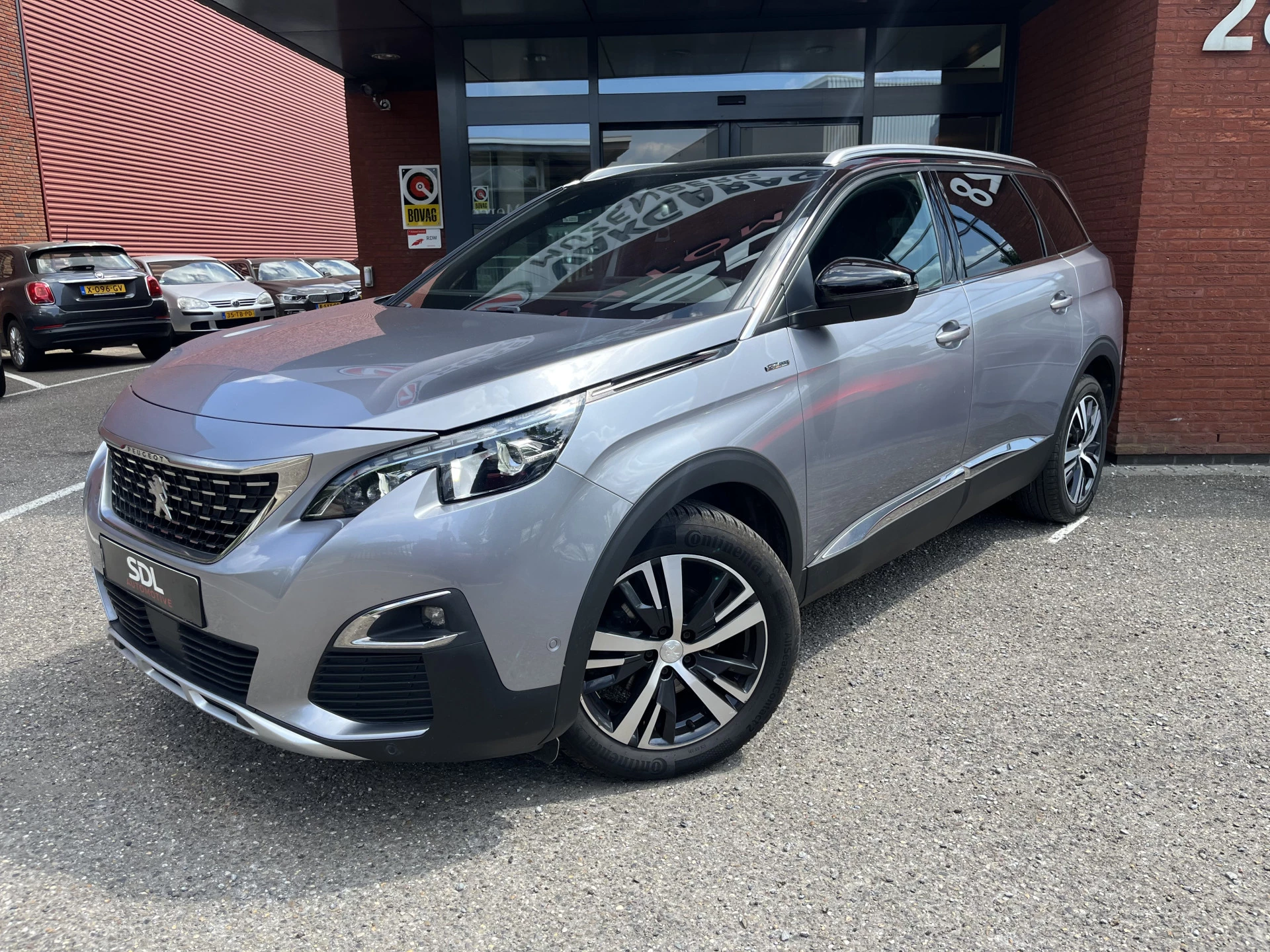 Hoofdafbeelding Peugeot 5008