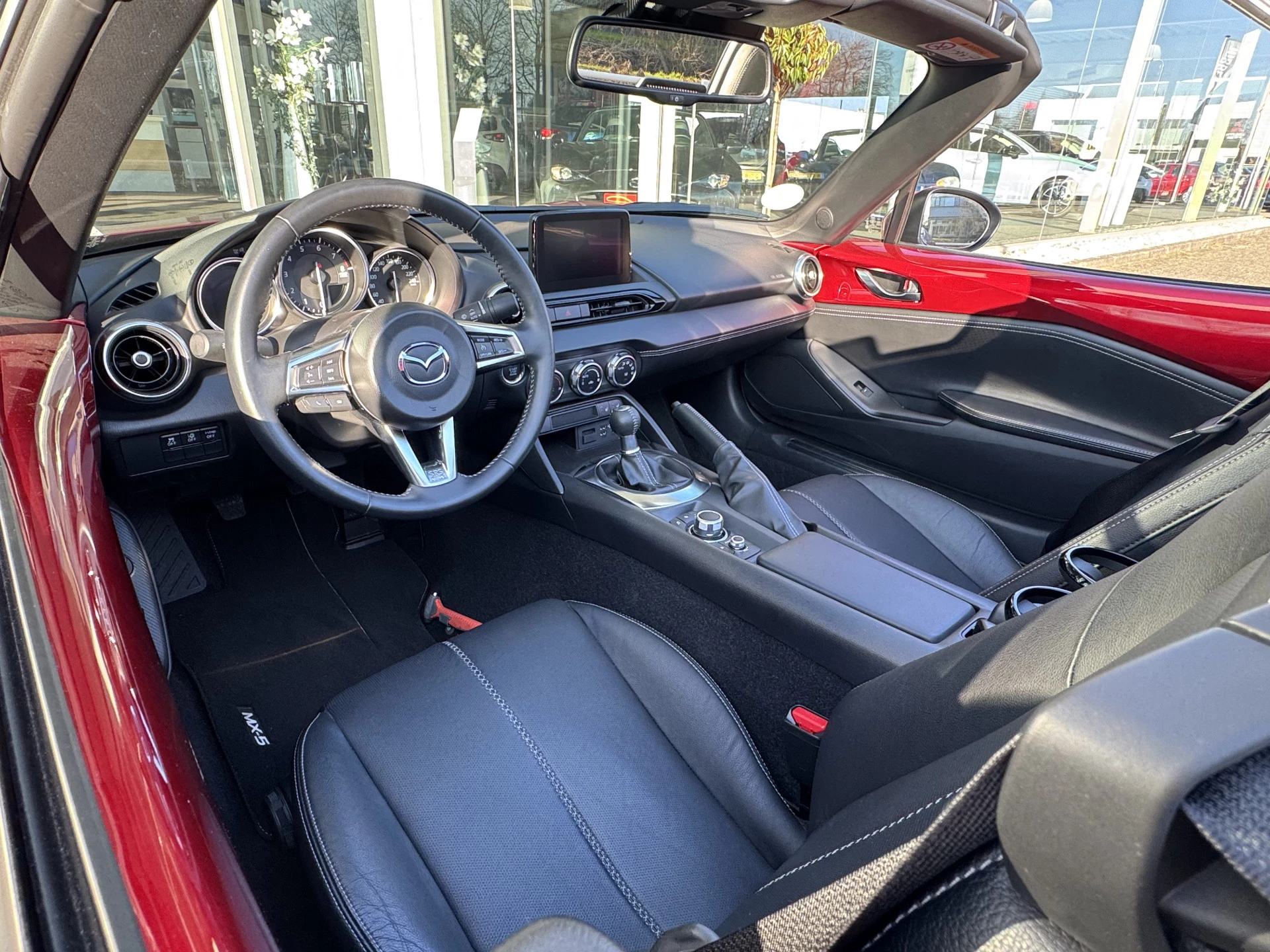 Hoofdafbeelding Mazda MX-5