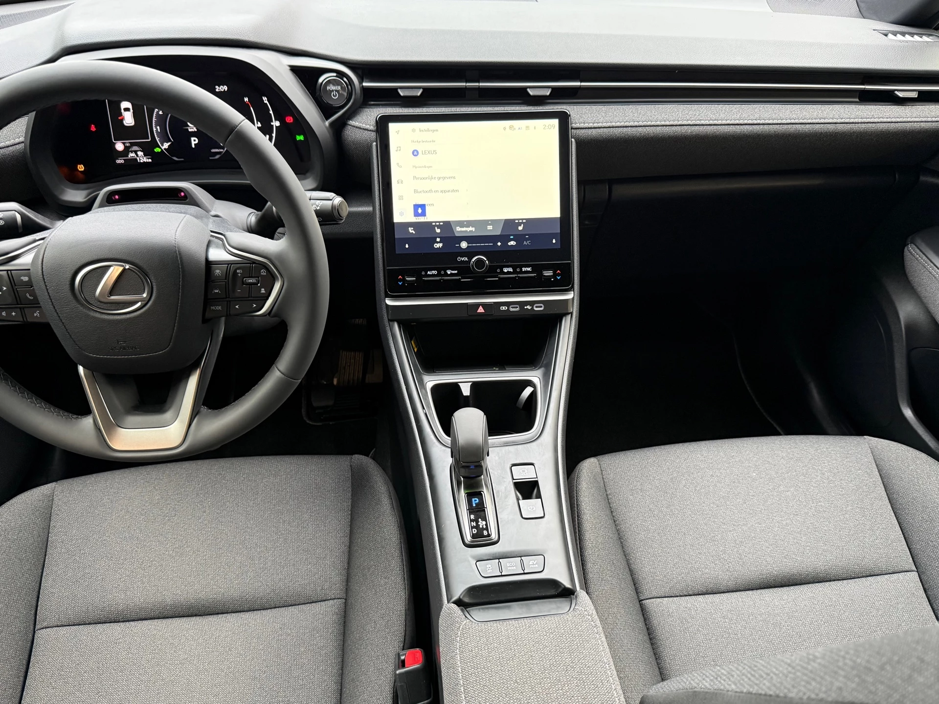 Hoofdafbeelding Lexus LBX