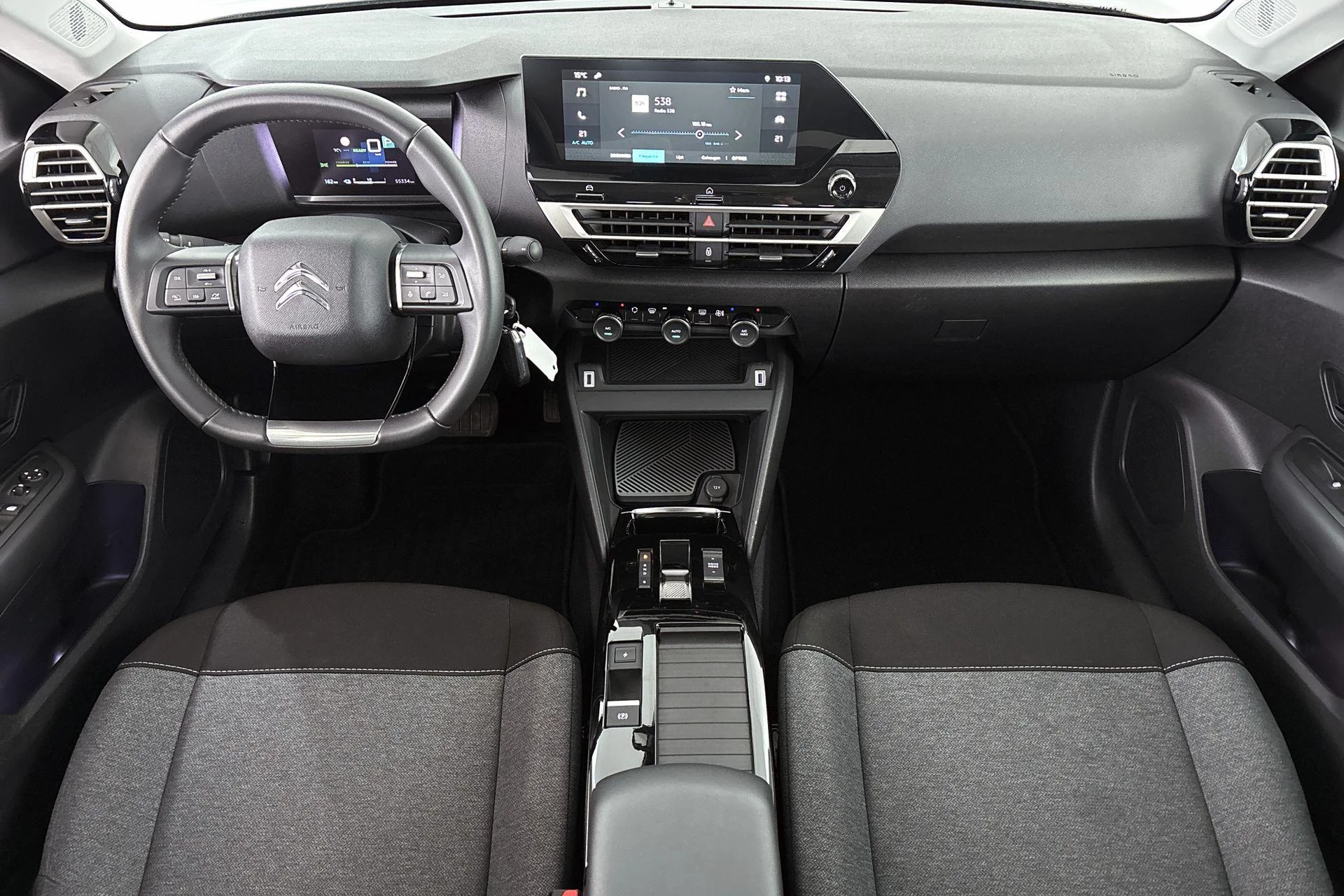 Hoofdafbeelding Citroën ë-C4 X