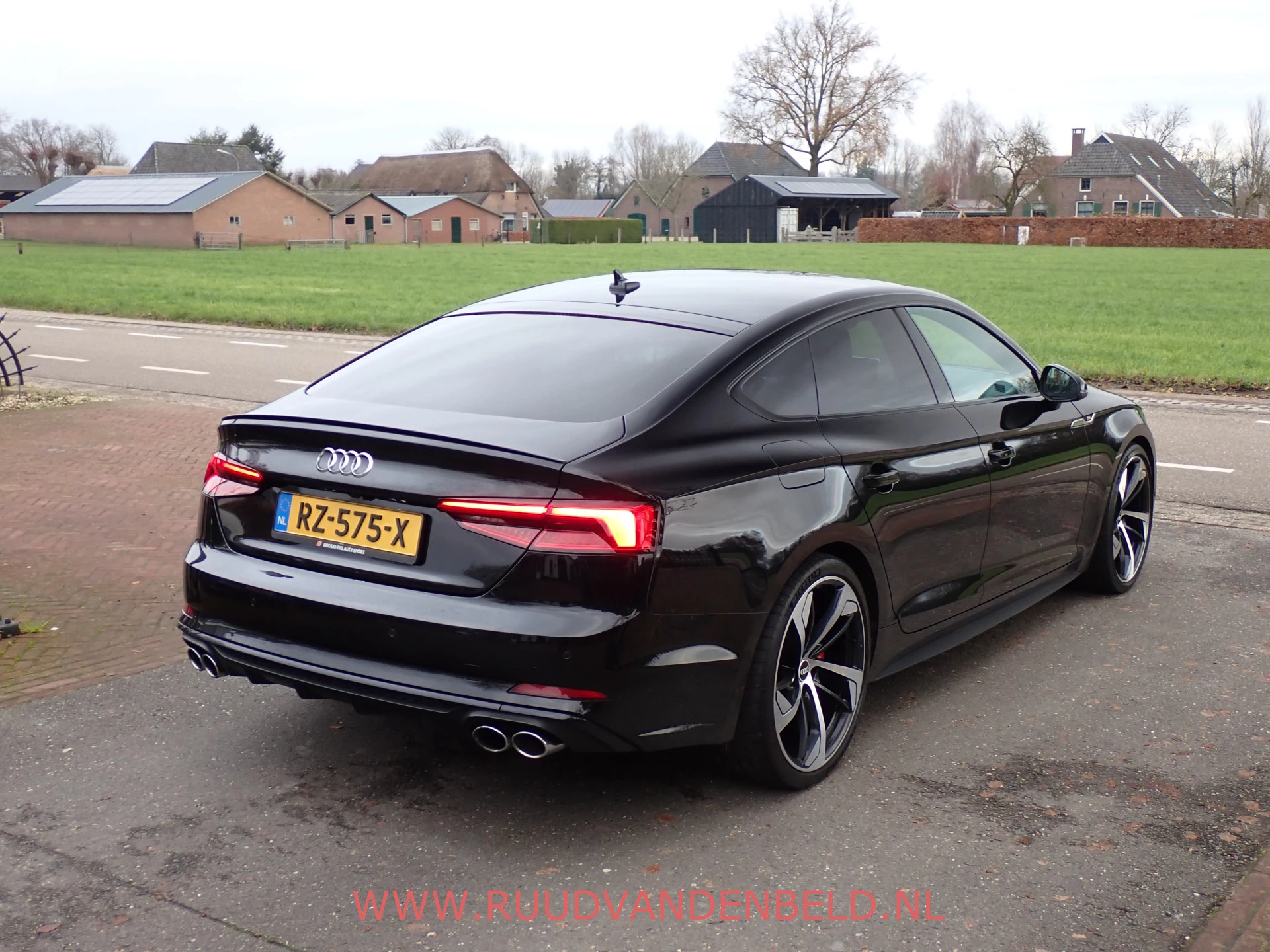 Hoofdafbeelding Audi S5