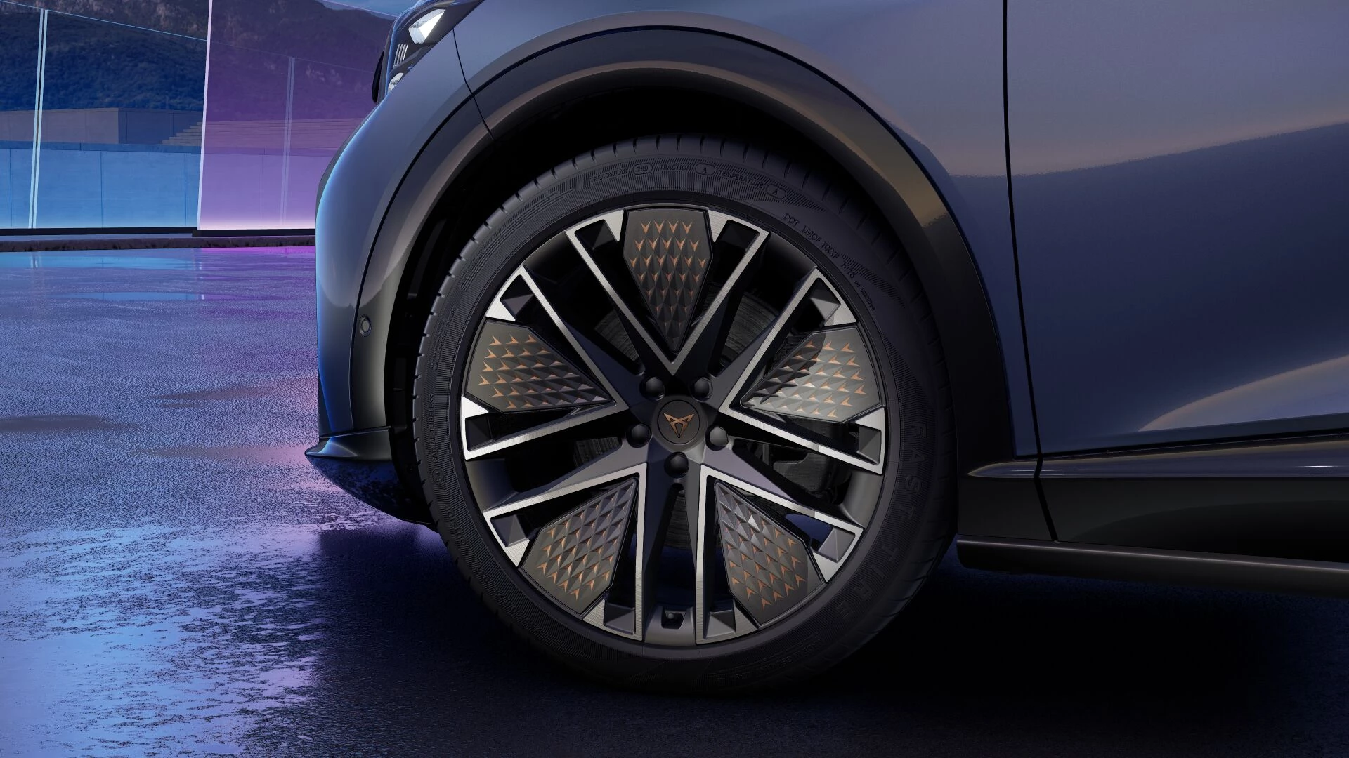 Hoofdafbeelding CUPRA Tavascan