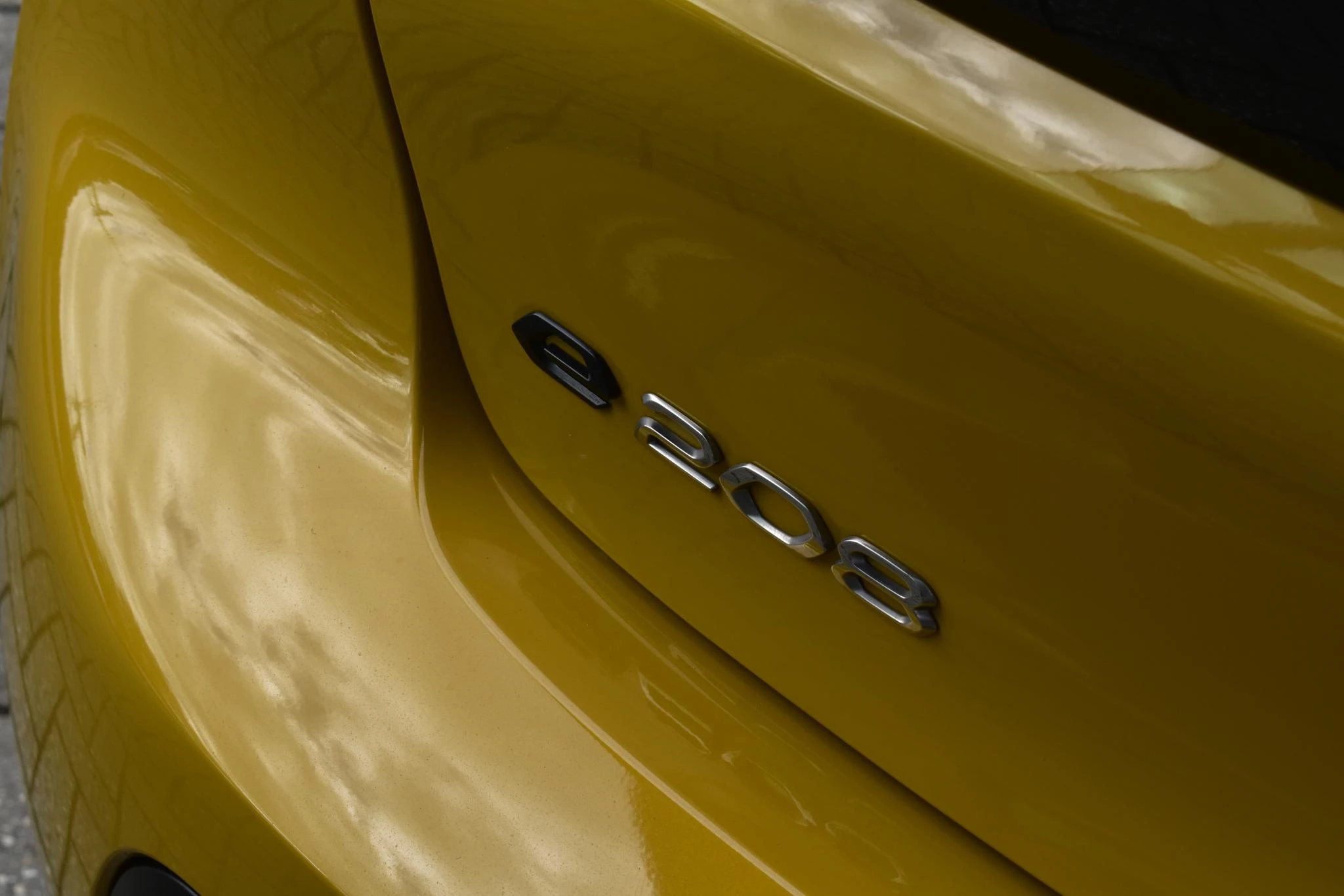Hoofdafbeelding Peugeot e-208