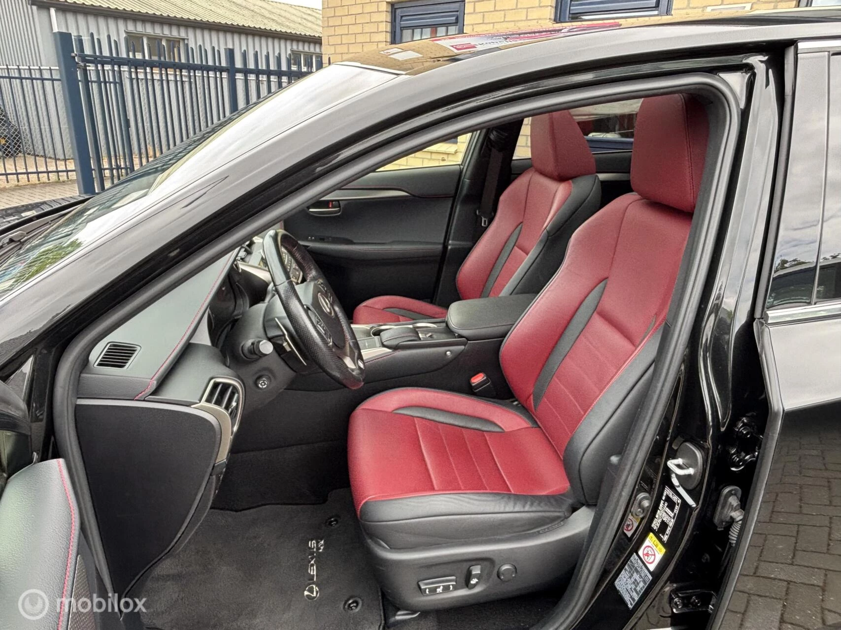 Hoofdafbeelding Lexus NX
