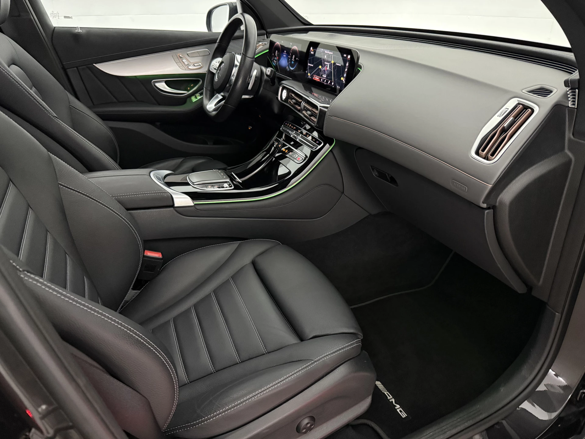 Hoofdafbeelding Mercedes-Benz EQC