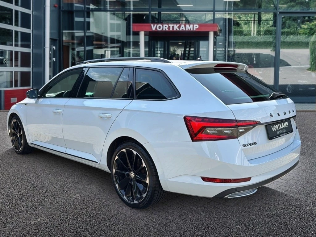 Hoofdafbeelding Škoda Superb