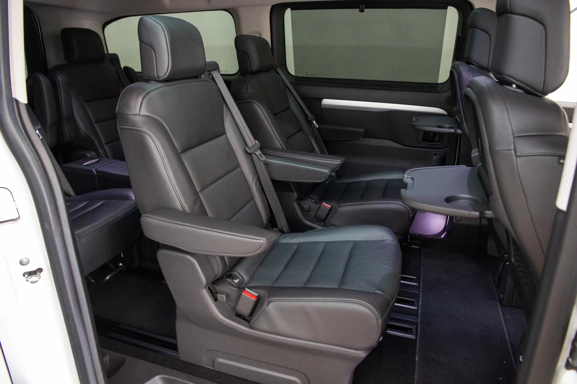 Hoofdafbeelding Peugeot e-Traveller