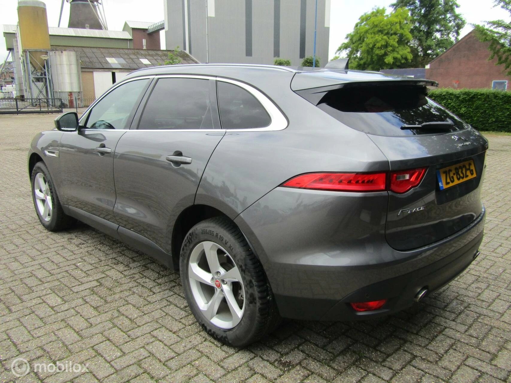 Hoofdafbeelding Jaguar F-PACE