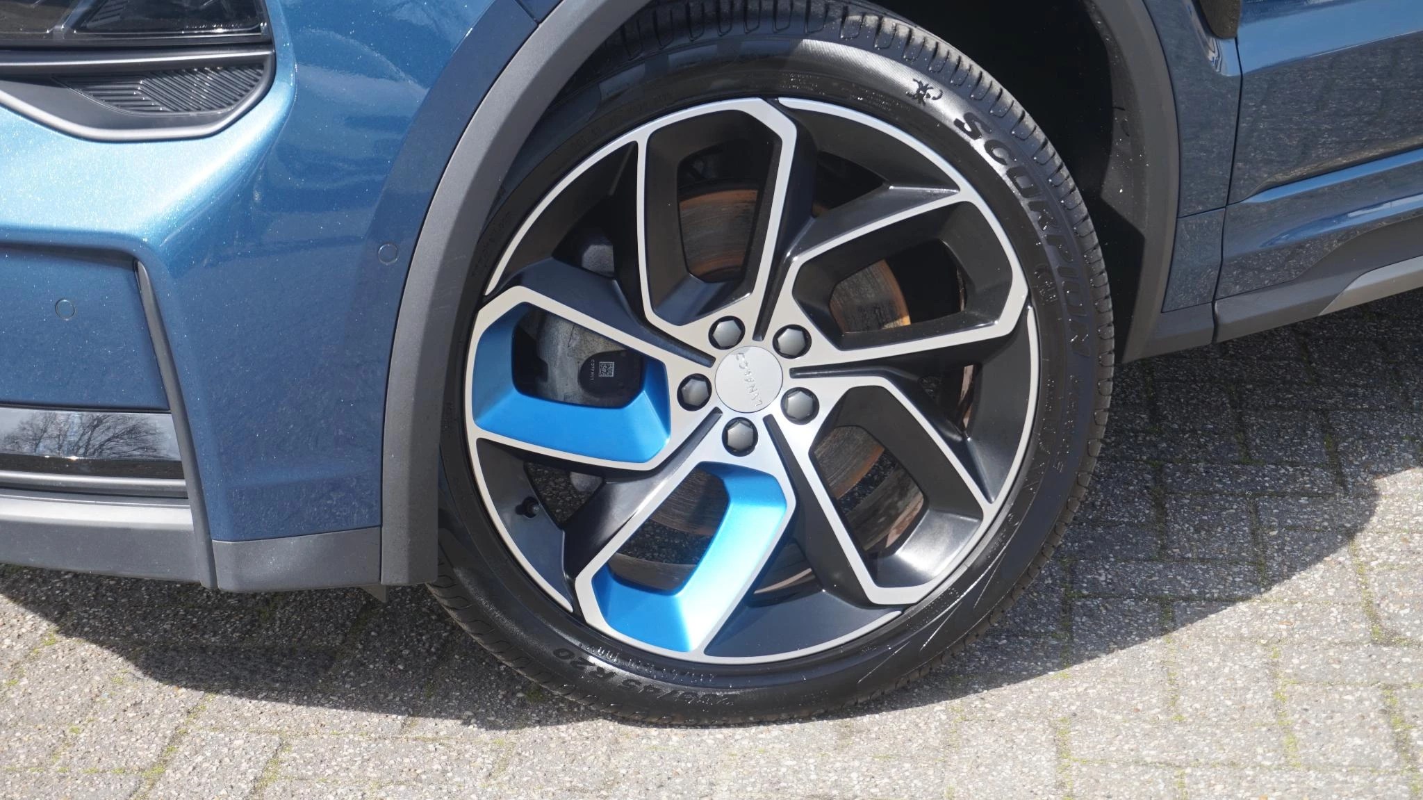 Hoofdafbeelding Lynk & Co 01