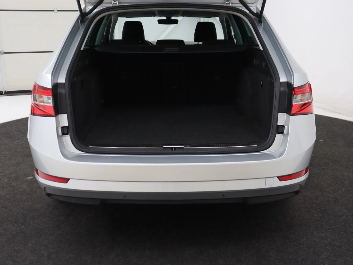 Hoofdafbeelding Škoda Superb