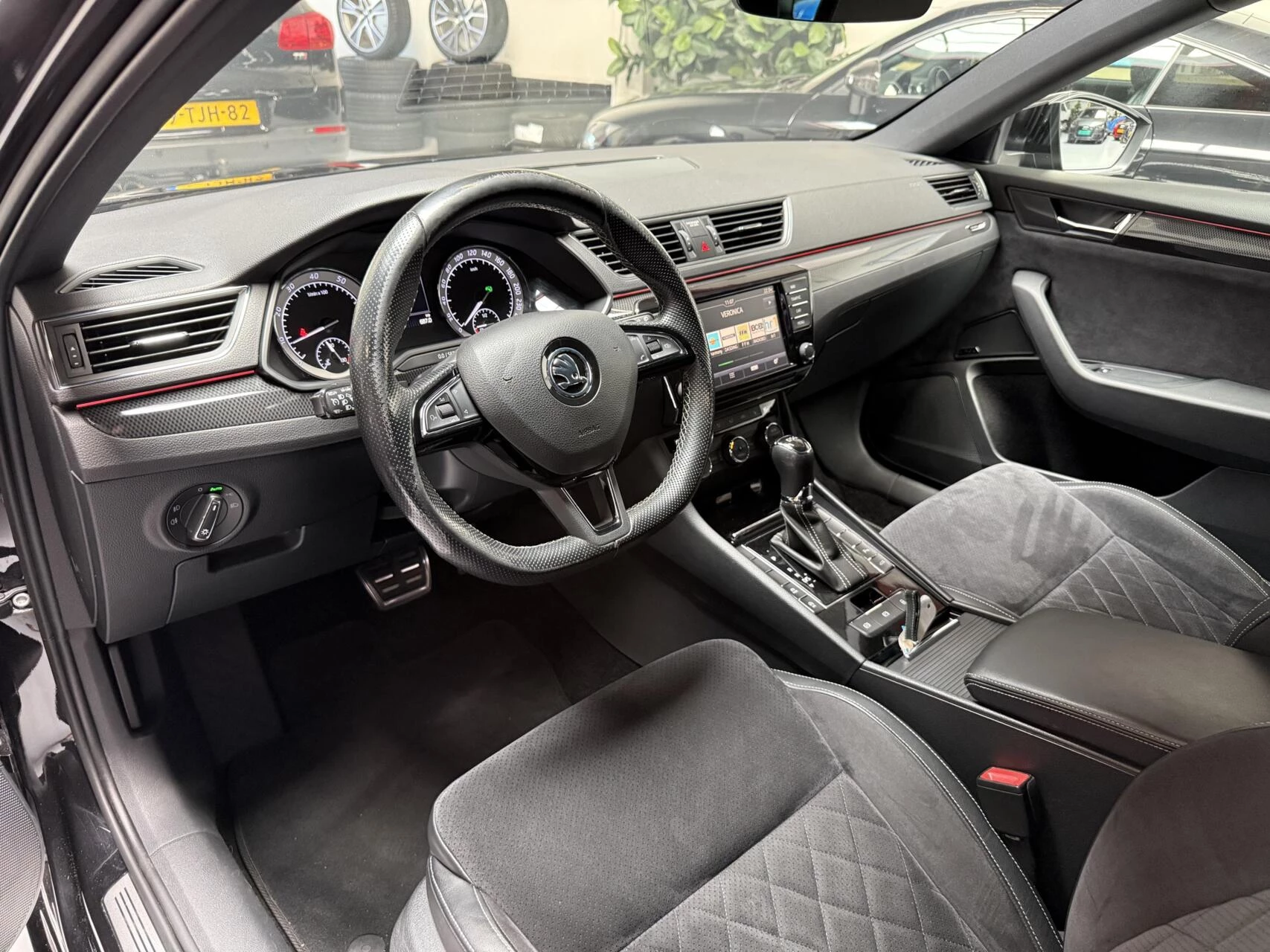 Hoofdafbeelding Škoda Superb
