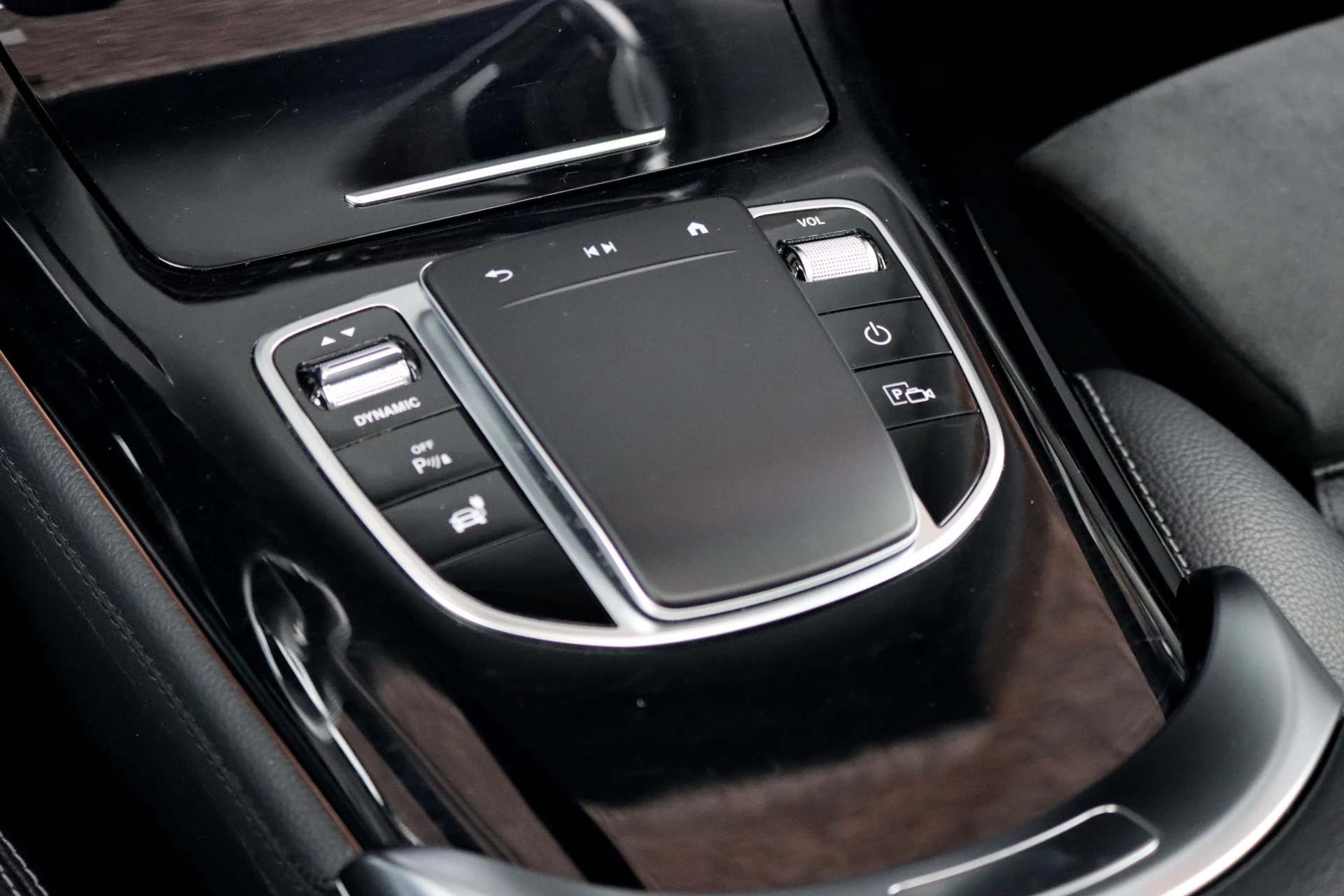 Hoofdafbeelding Mercedes-Benz EQC