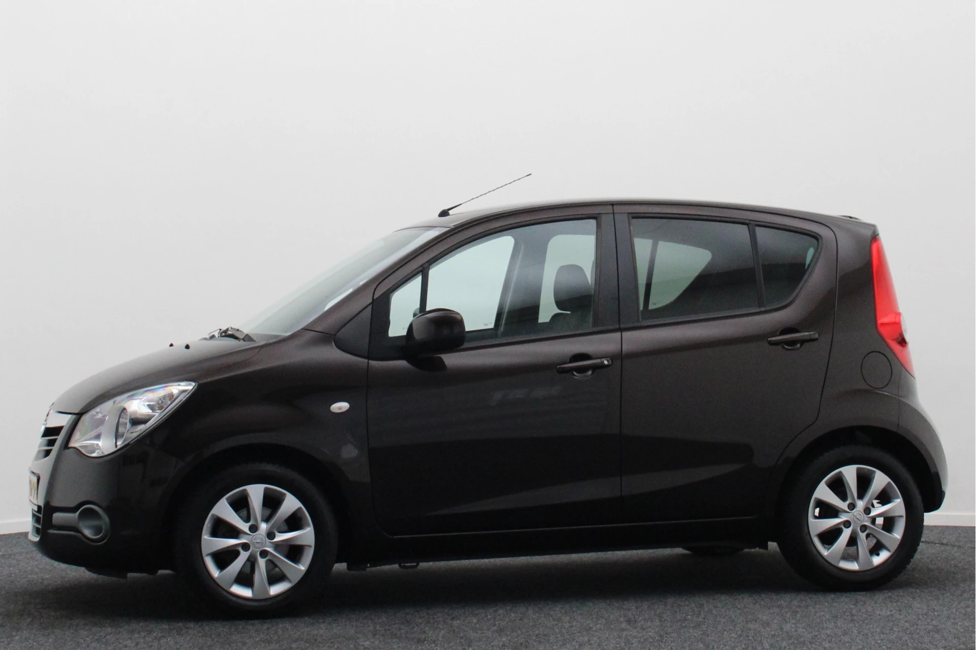 Hoofdafbeelding Opel Agila