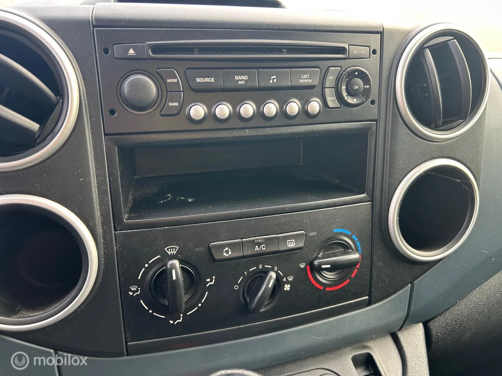 Hoofdafbeelding Peugeot Partner