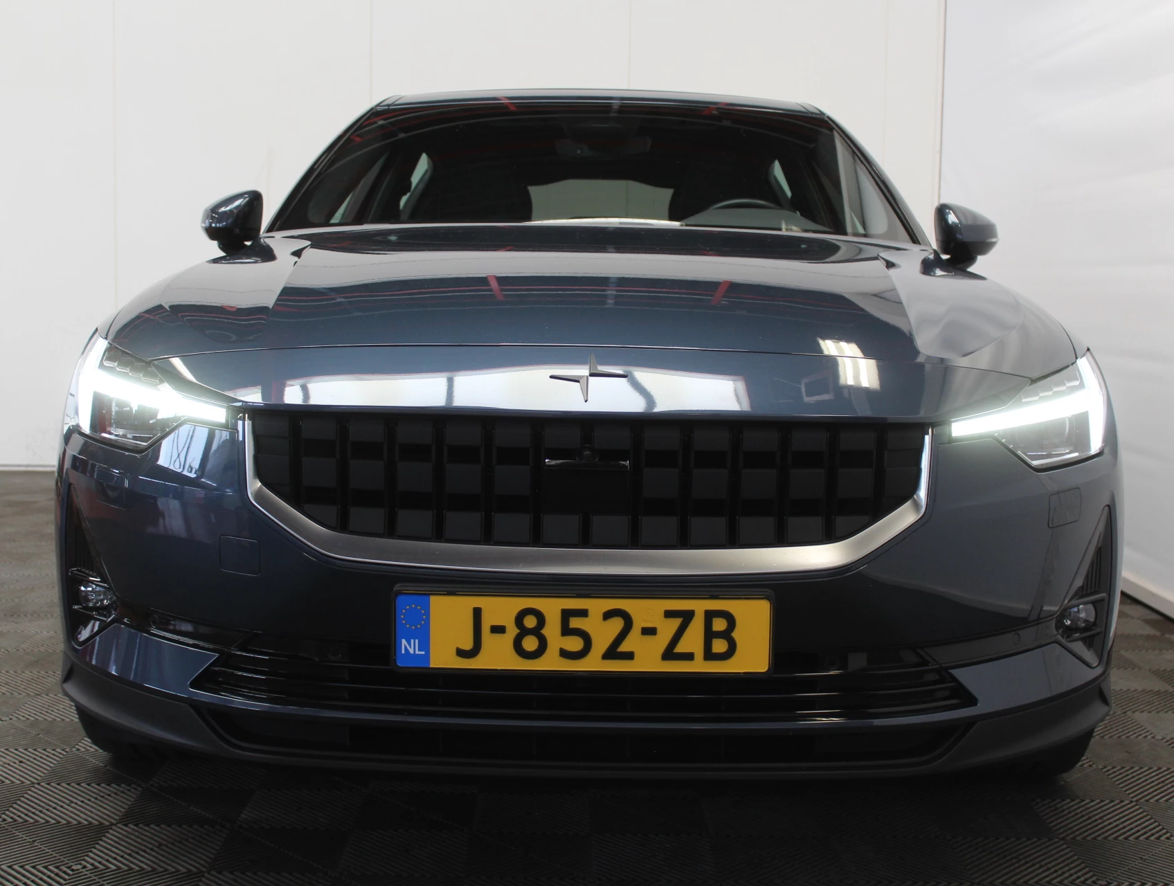 Hoofdafbeelding Polestar 2