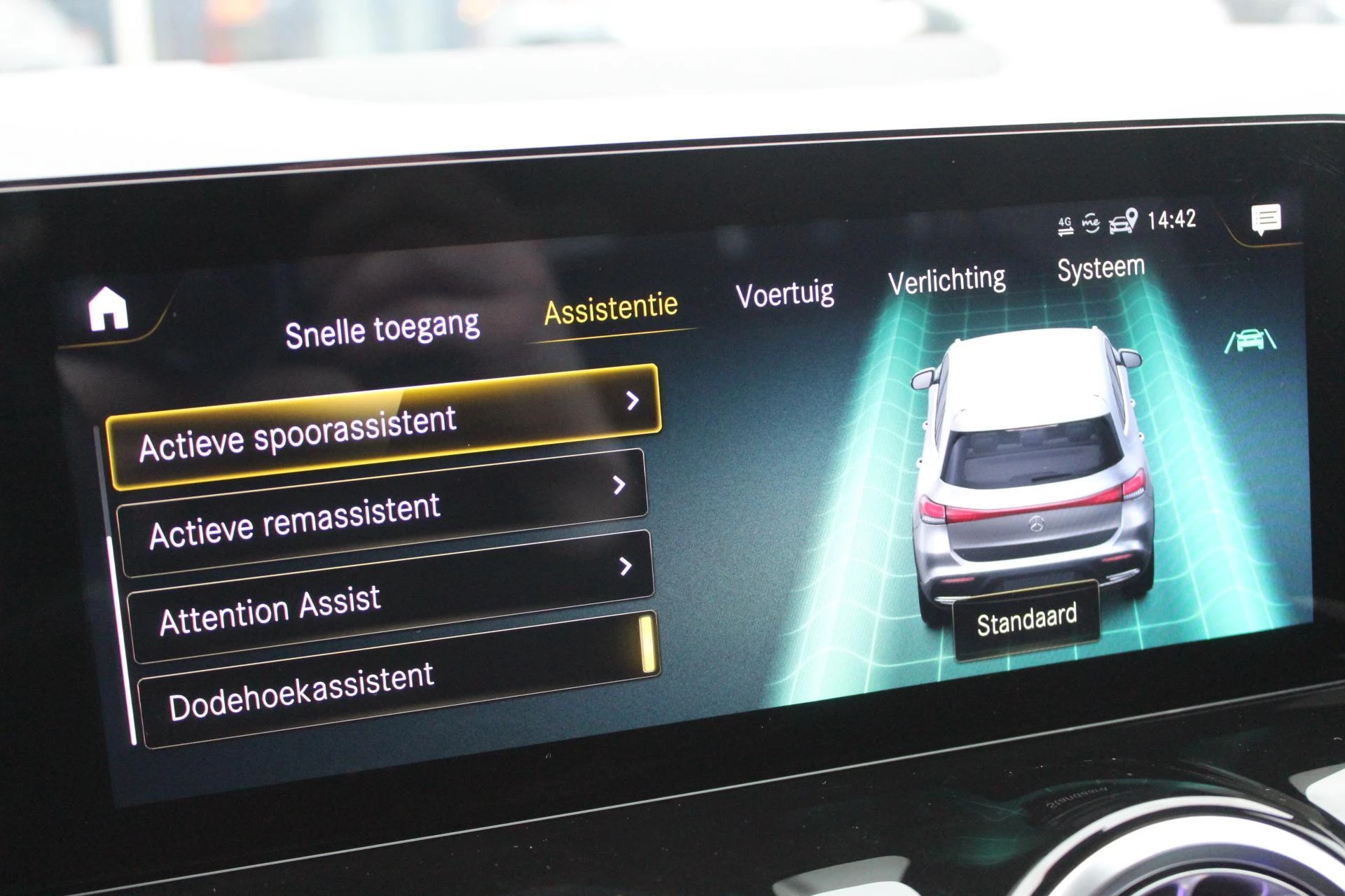 Hoofdafbeelding Mercedes-Benz EQA