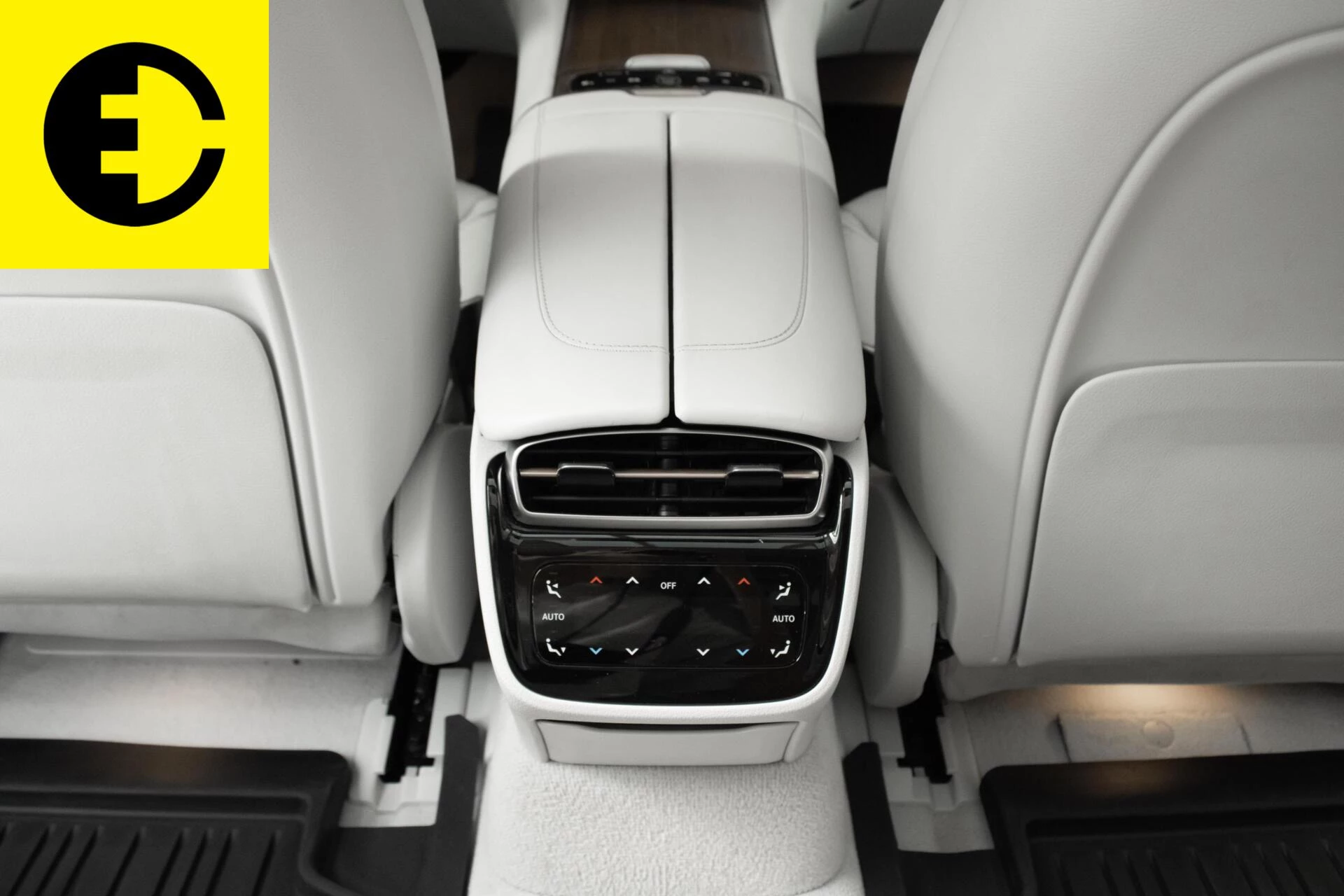 Hoofdafbeelding Mercedes-Benz EQS