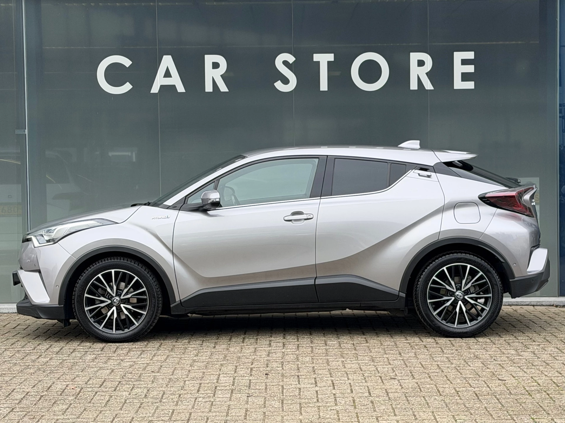 Hoofdafbeelding Toyota C-HR