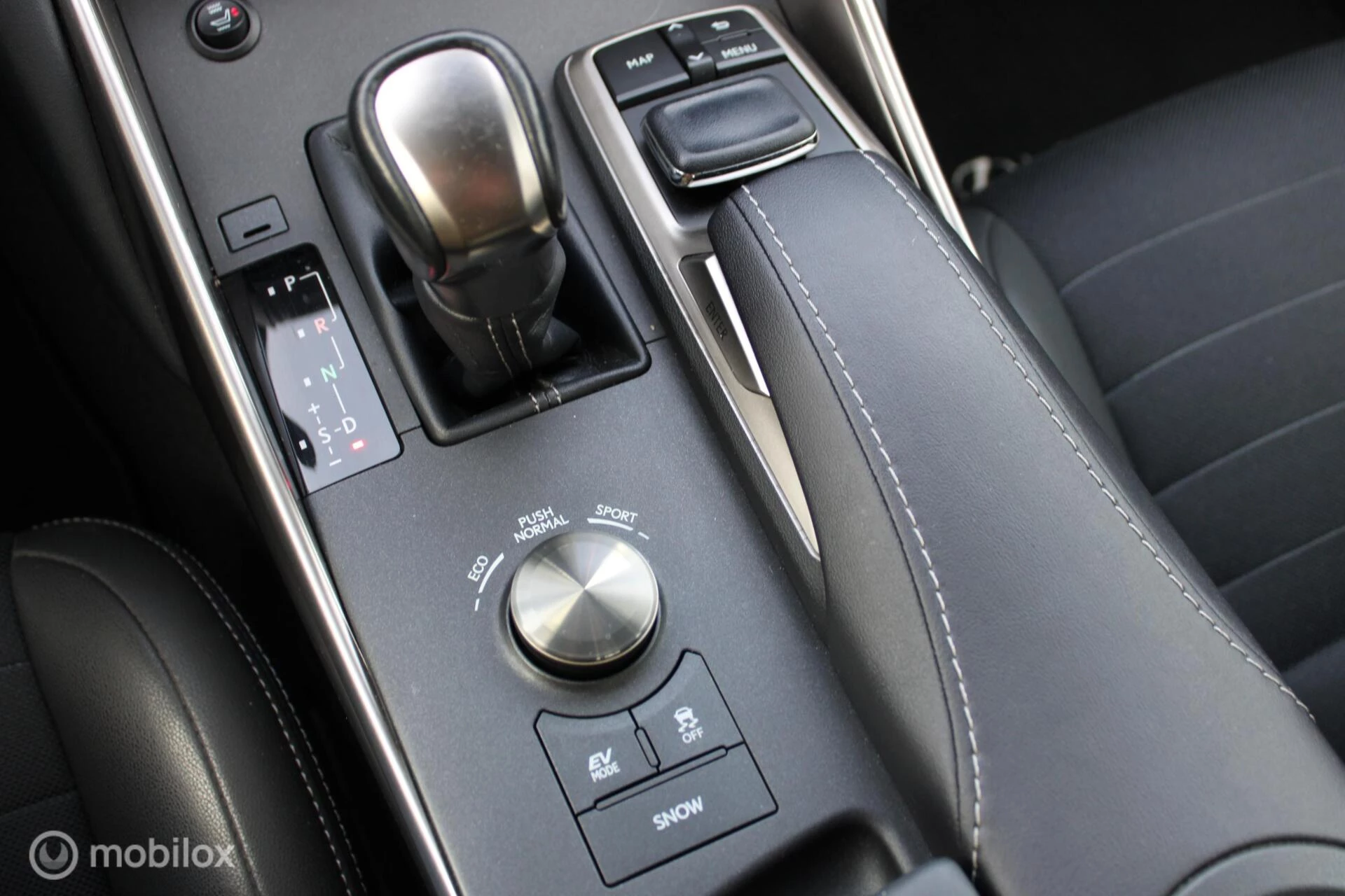 Hoofdafbeelding Lexus IS