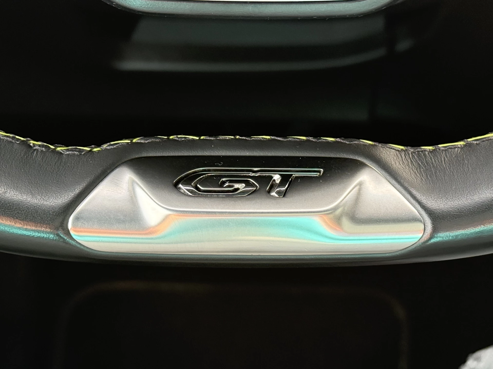 Hoofdafbeelding Peugeot e-2008