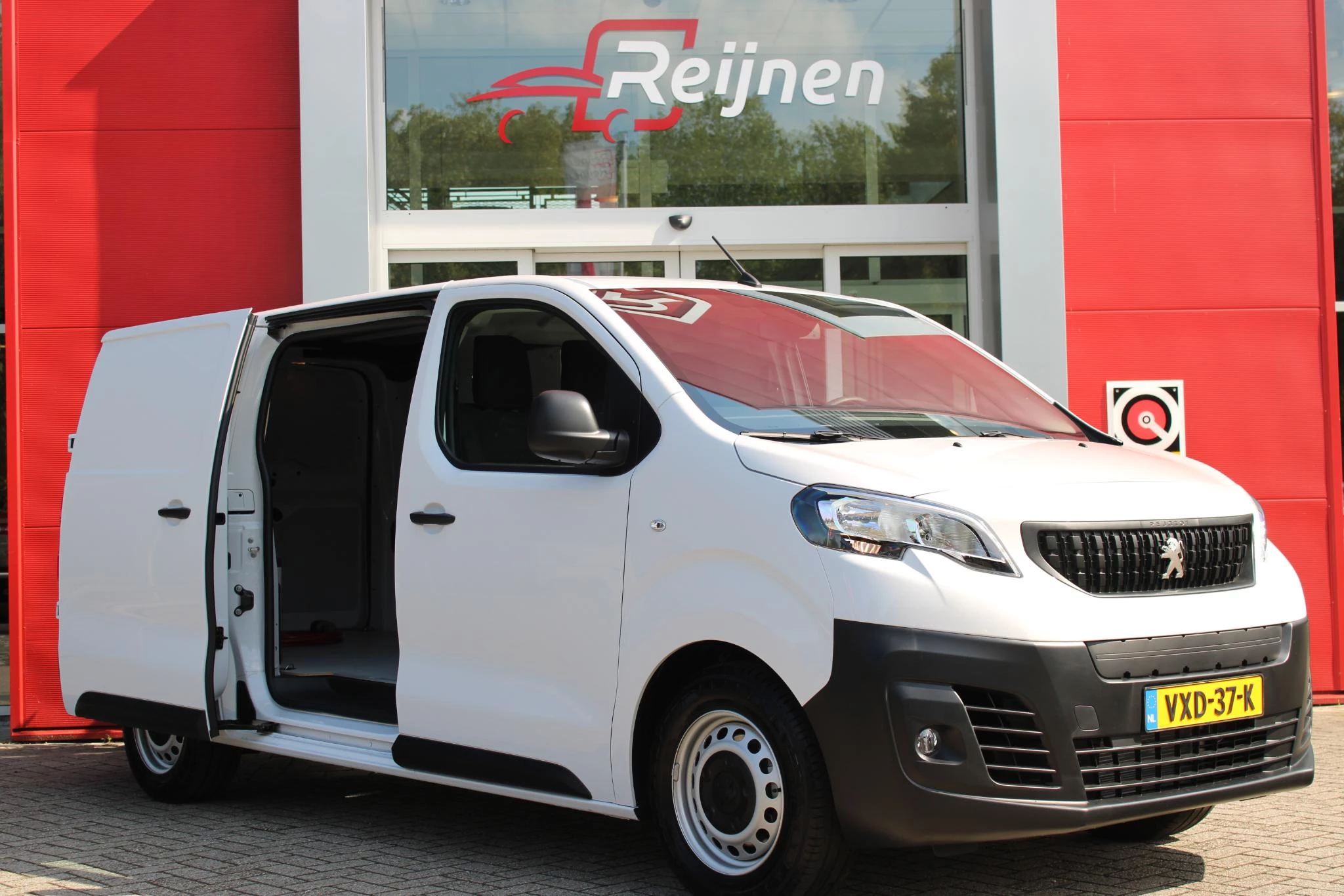 Hoofdafbeelding Peugeot e-Expert