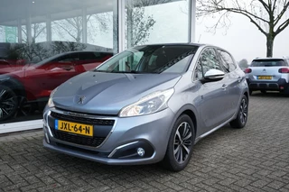 Hoofdafbeelding Peugeot 208 Peugeot 208 1.2 PURETECH ALLURE - ALL IN PRIJS- Camera- Navi- Carplay