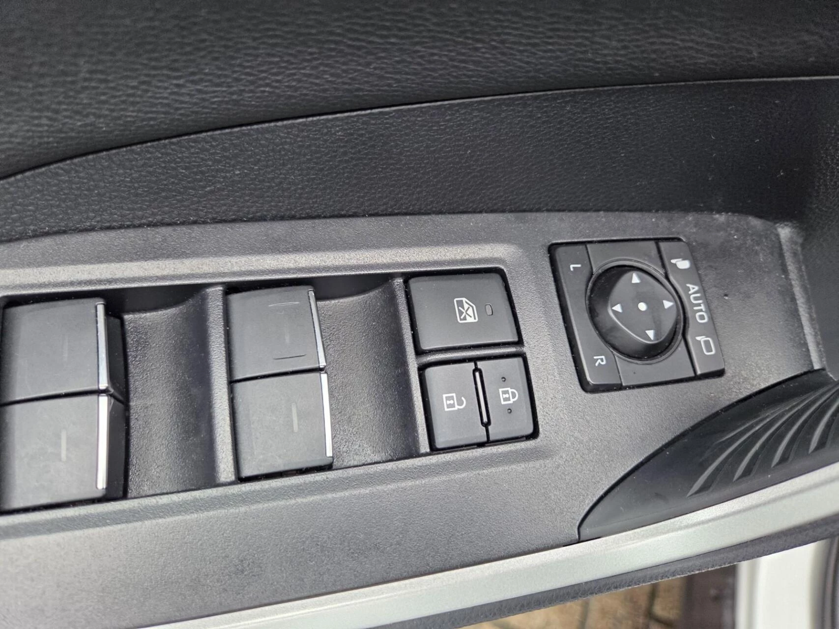 Hoofdafbeelding Suzuki Across