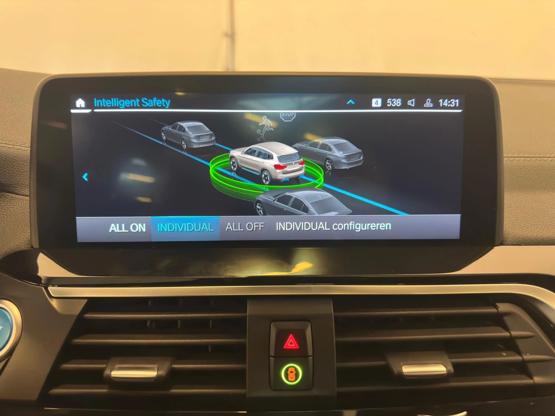 Hoofdafbeelding BMW iX3