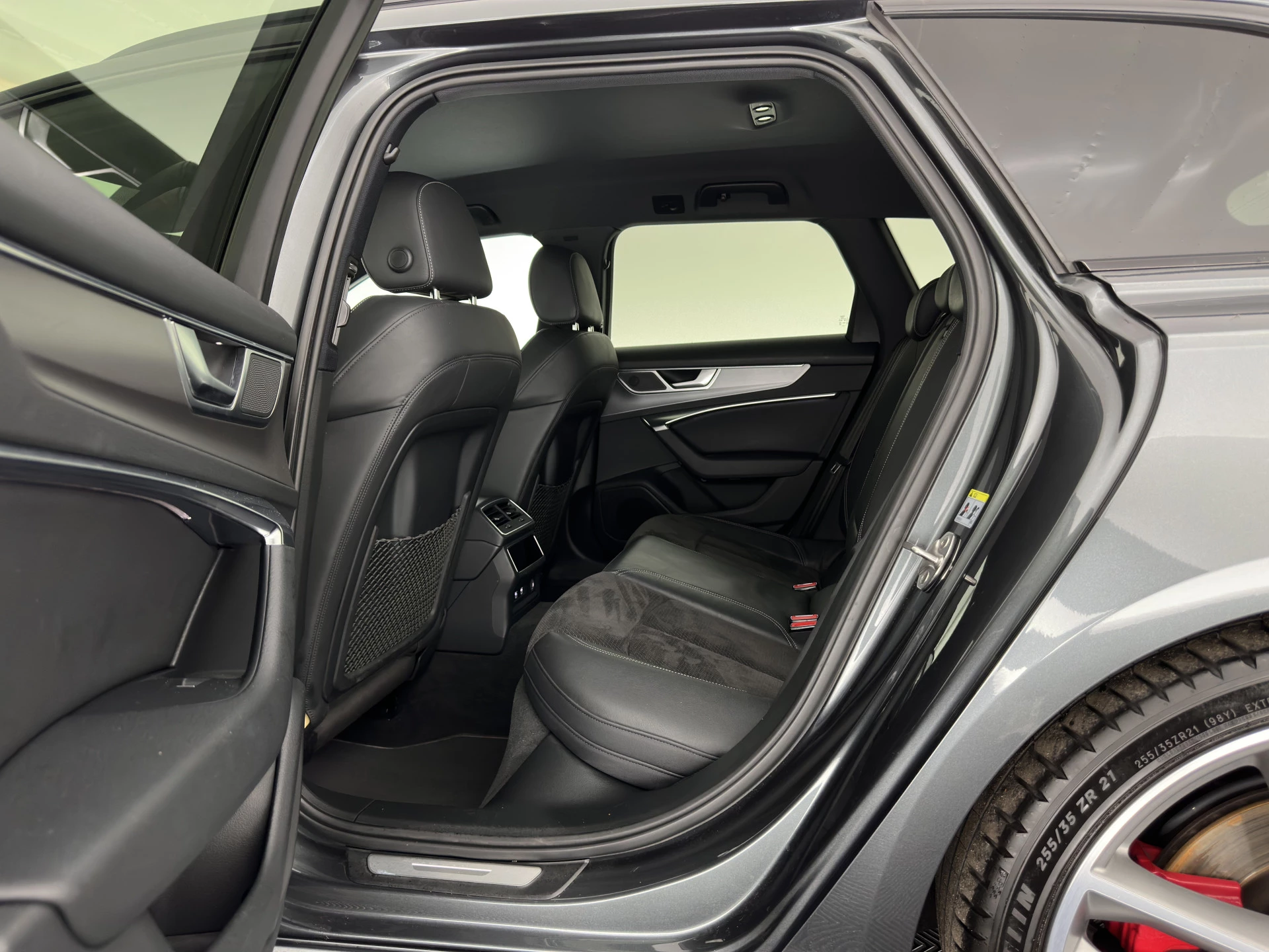 Hoofdafbeelding Audi S6