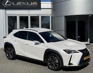 Lexus UX 250h BUSINESS LINE TREKHAAK LEDER EL-ACHTERKLEP KEYLESS STOELVERW CARPLAY/ANDROID