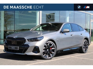 BMW 5 Serie 530e M Sport Automaat / Bowers & Wilkins / Adaptieve LED / Comfort Access / Parking Assistant Plus / Stoelventilatie / Stuuverwarming