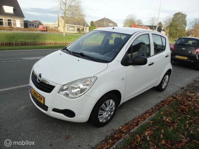 Hoofdafbeelding Opel Agila