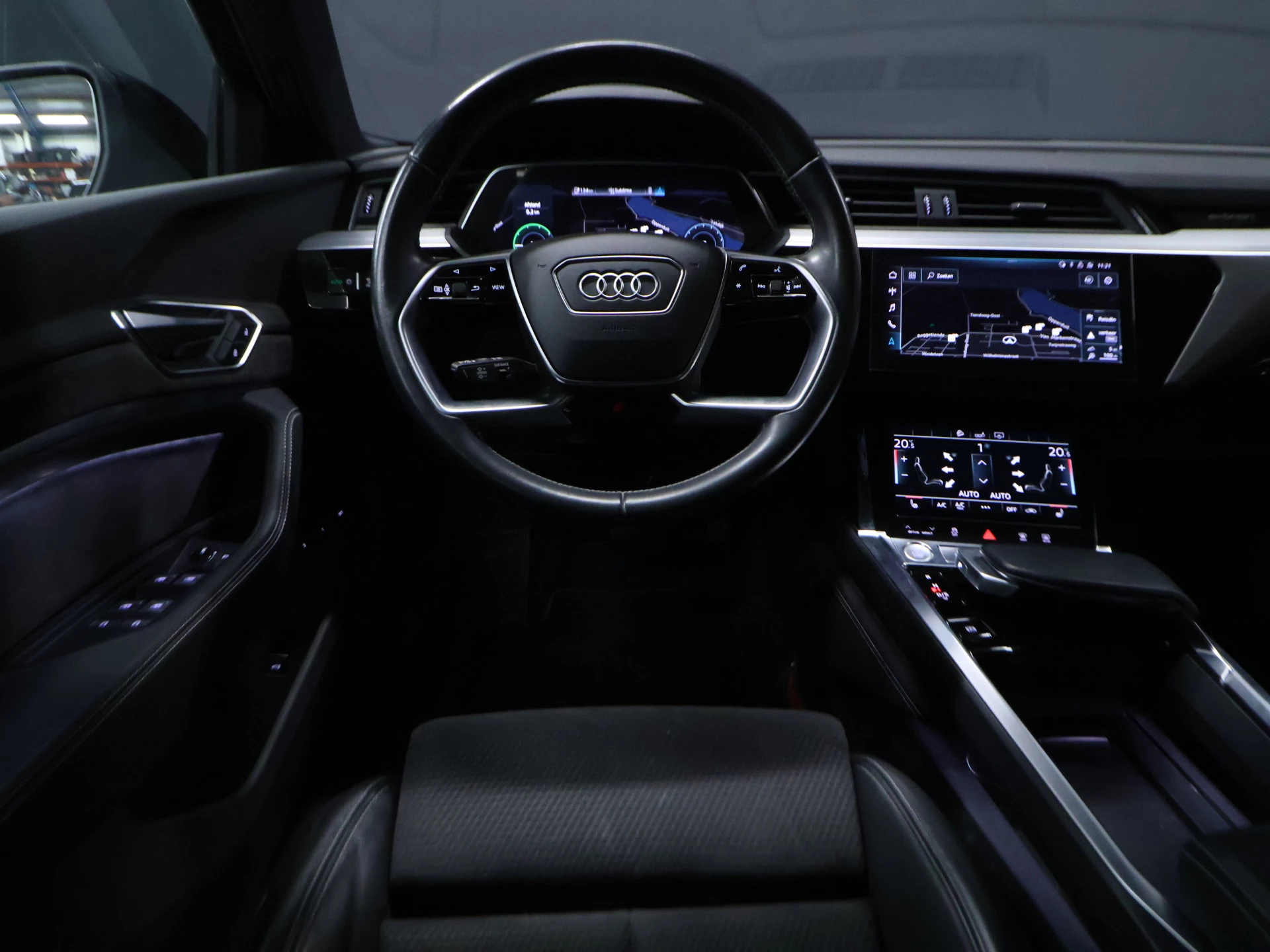 Hoofdafbeelding Audi e-tron