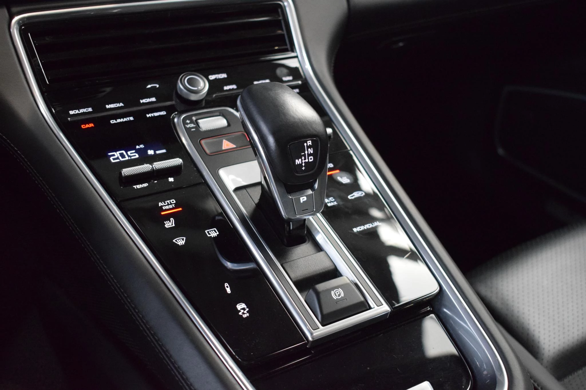 Hoofdafbeelding Porsche Panamera