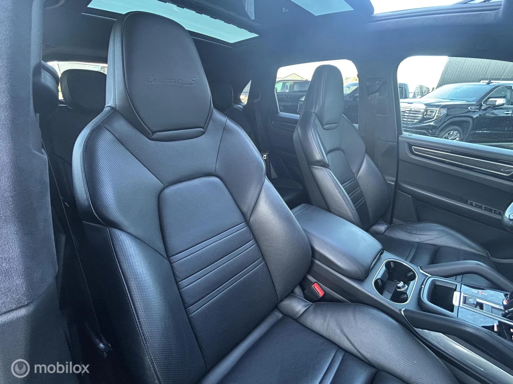 Hoofdafbeelding Porsche Cayenne