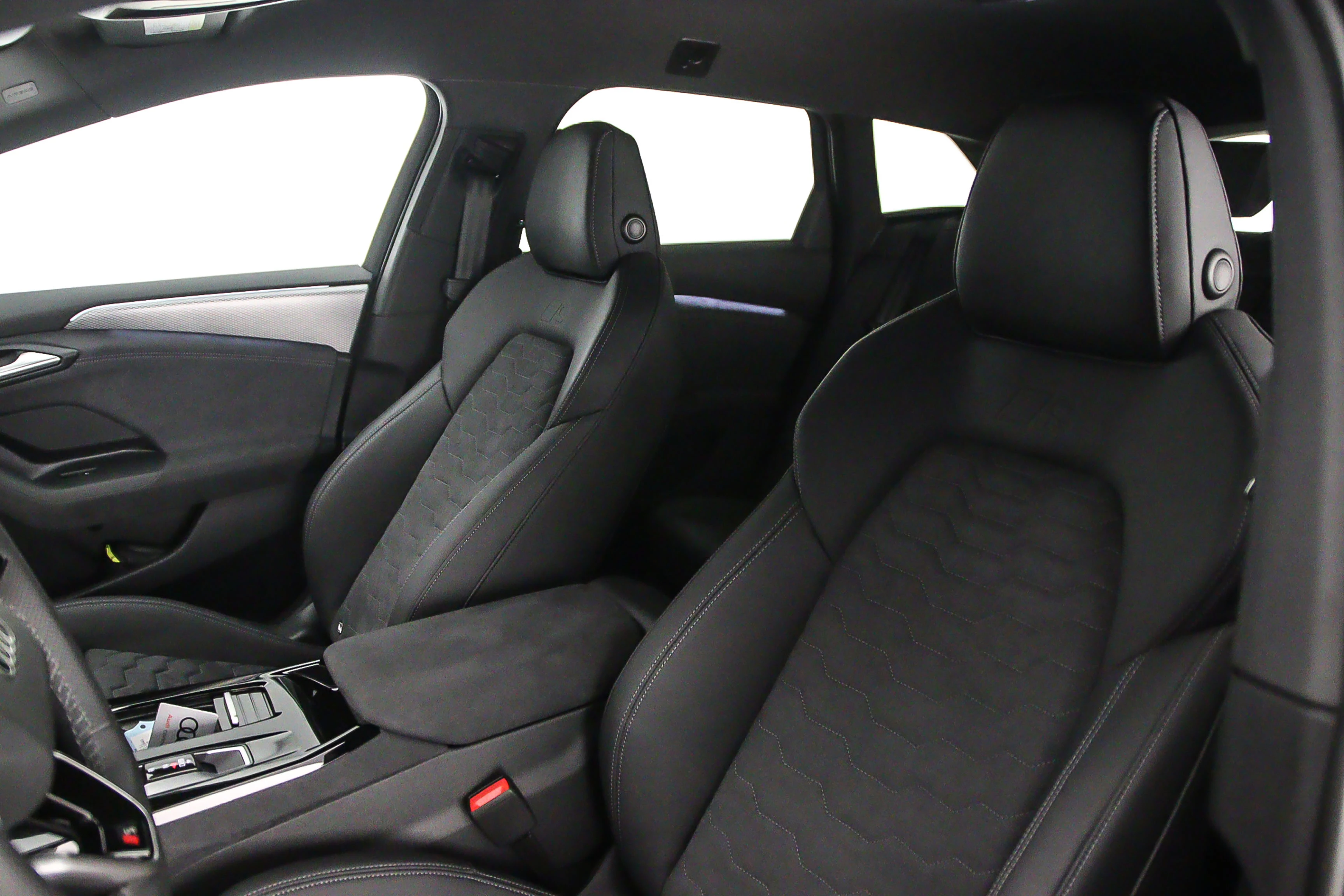 Hoofdafbeelding Audi A6 Avant e-tron