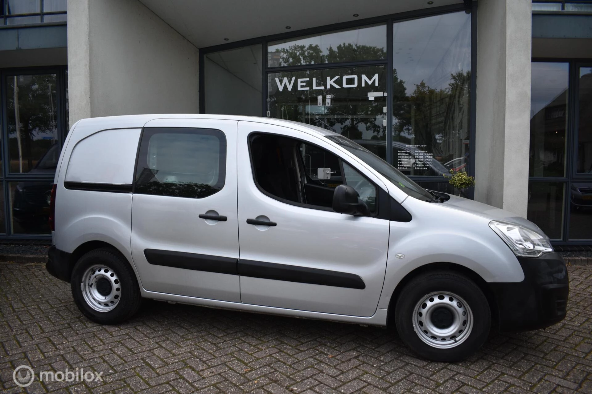 Hoofdafbeelding Peugeot Partner