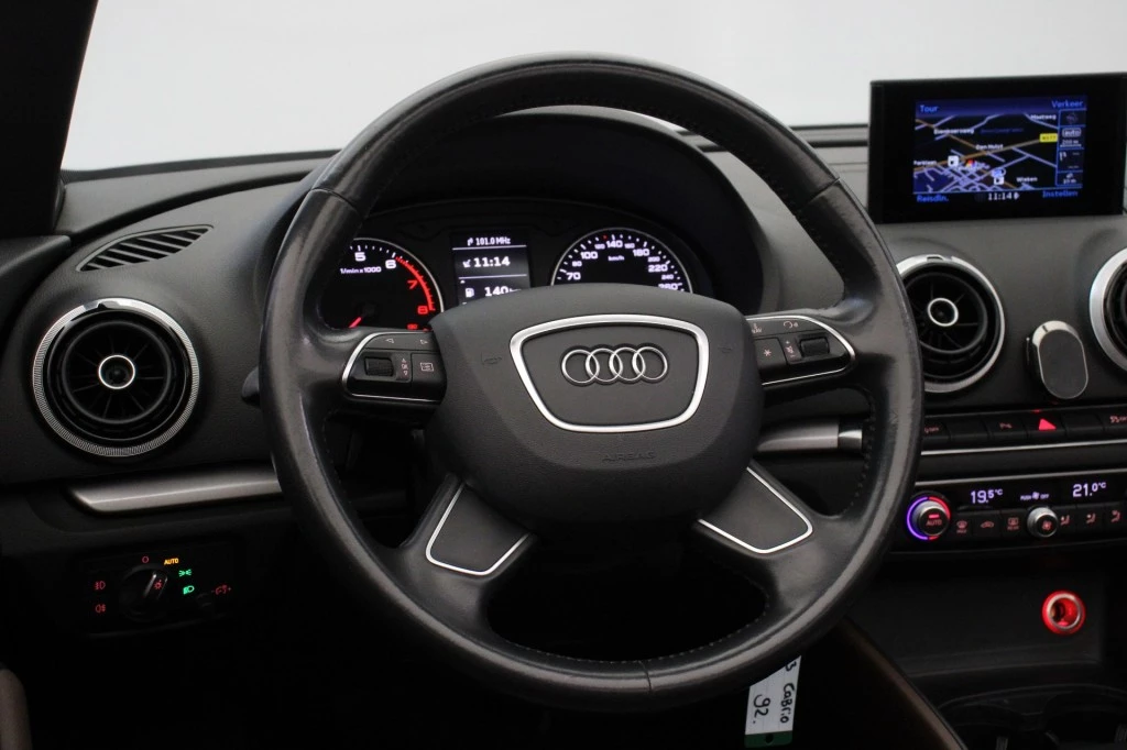 Hoofdafbeelding Audi Cabriolet