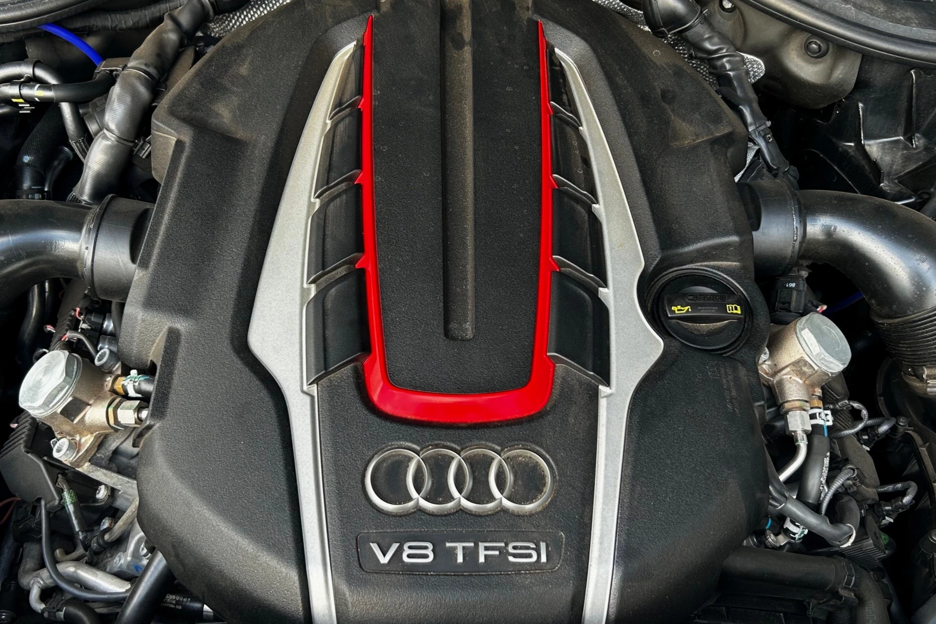 Hoofdafbeelding Audi A8