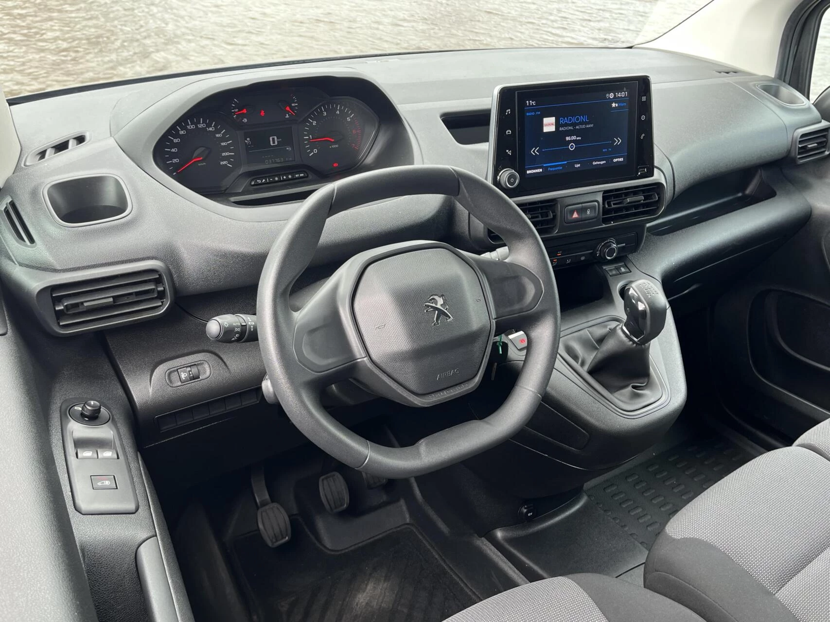 Hoofdafbeelding Peugeot Partner