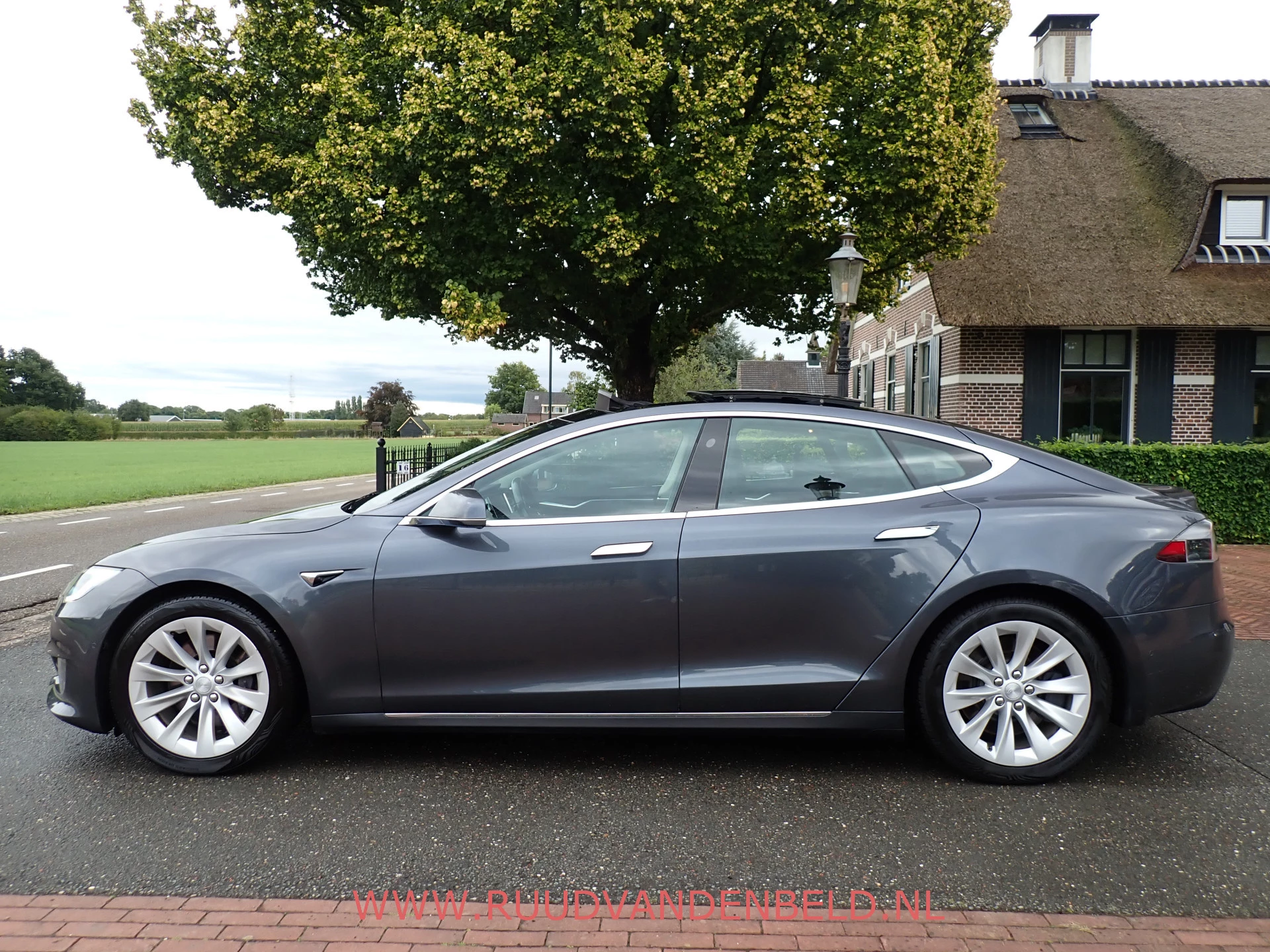 Hoofdafbeelding Tesla Model S