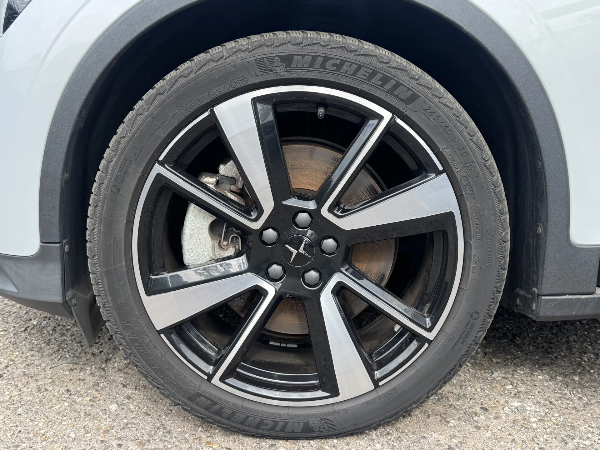 Hoofdafbeelding Polestar 2