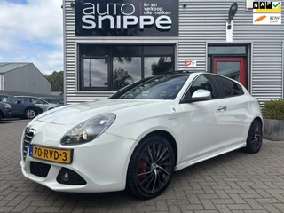 Hoofdafbeelding Alfa Romeo Giulietta Alfa Romeo Giulietta 1.7 TBi Quadrifoglio Verde -235 PK!-OPEN DAK-HALF LEDER-CLIMA-CRUISECONTROL-NAVI-ORIGINEEL NL!